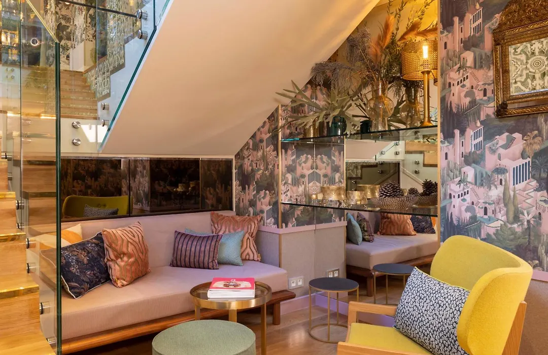 Hotel Jardin De Cluny-1