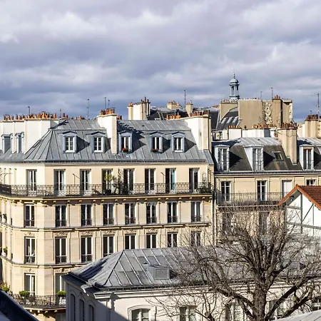 Hotel Jardin De Cluny-3